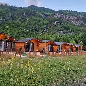 https://alpinehouse-theth.albaniahotels.org